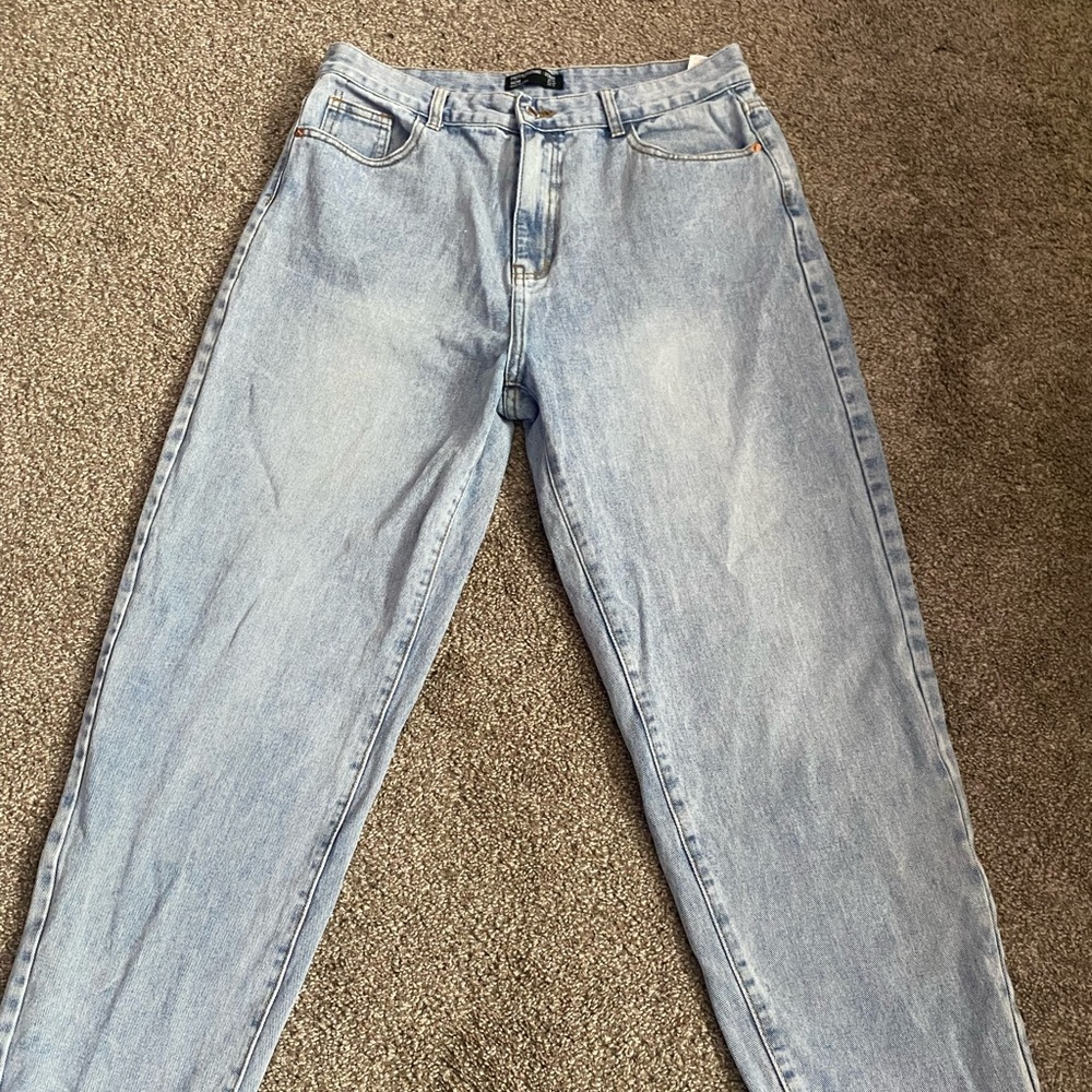 Pretty little thing light washed mom jeans